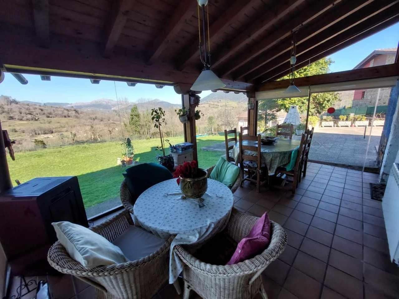 Casa La Gueelina En Asturias Villa Arriondas Buitenkant foto
